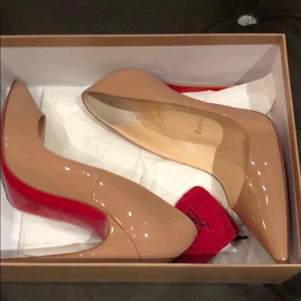 Authentic nude Christian louboutin so Kate’s - Picture 2 of 4